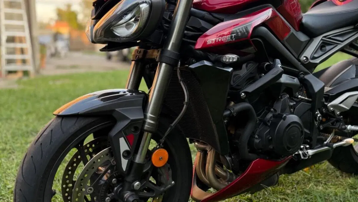 Triumph Street Triple 765 RS (2023 - 26)  (8)