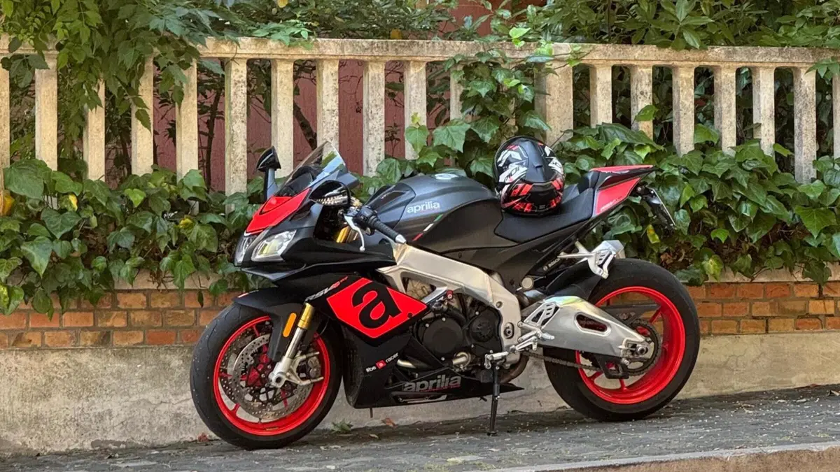 Aprilia RSV4 RR (2017 - 18) 