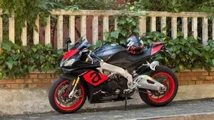 Aprilia RSV4 RR (2017 - 18) 