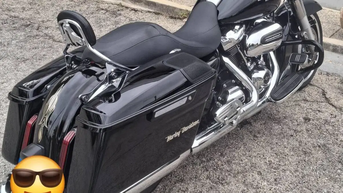 Harley-Davidson 107 Street Glide Special (2017 - 19) - FLHXS  (3)