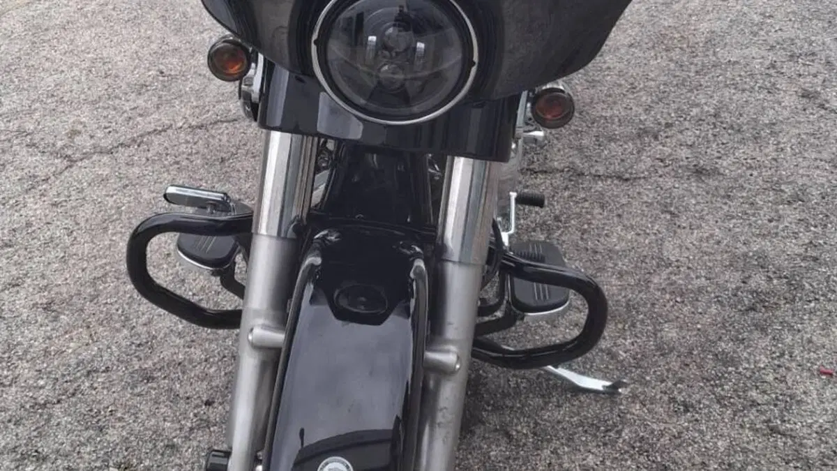 Harley-Davidson 107 Street Glide Special (2017 - 19) - FLHXS  (4)