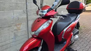 Honda SH 300 i ABS (2016 - 20)  (3)