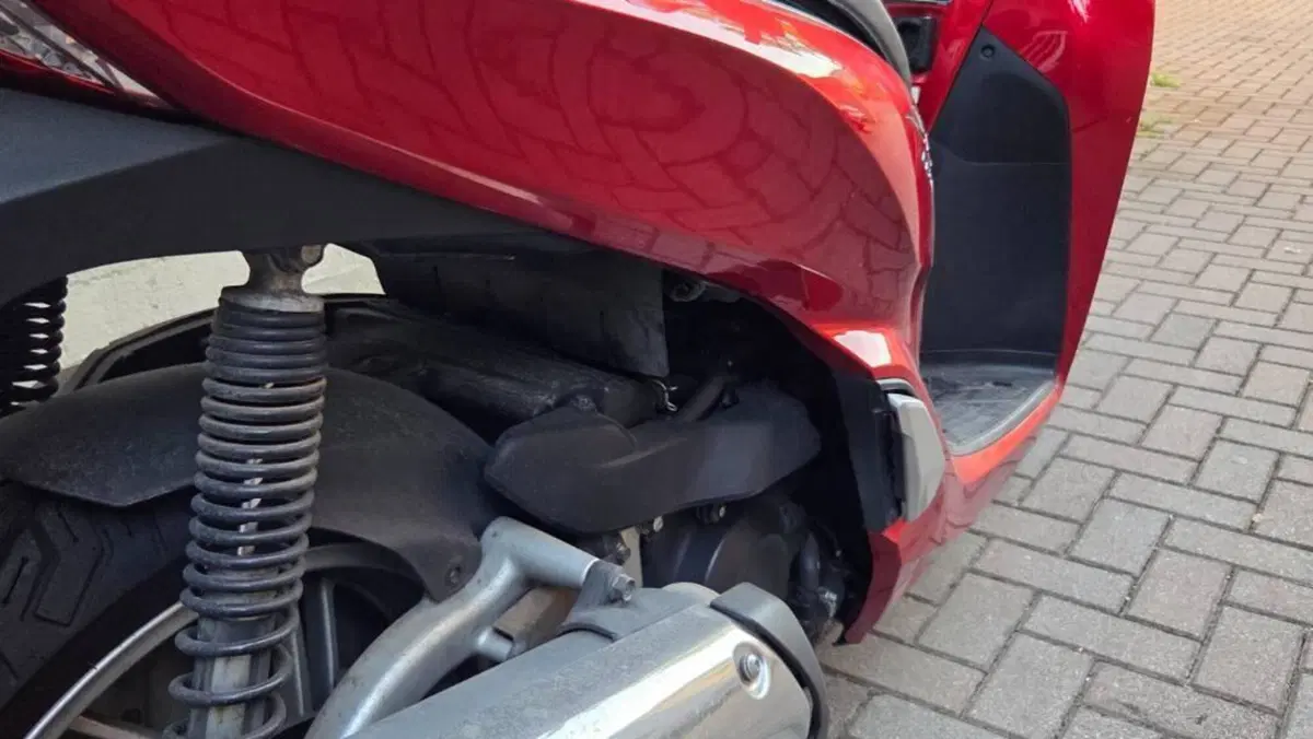 Honda SH 300 i ABS (2016 - 20)  (7)