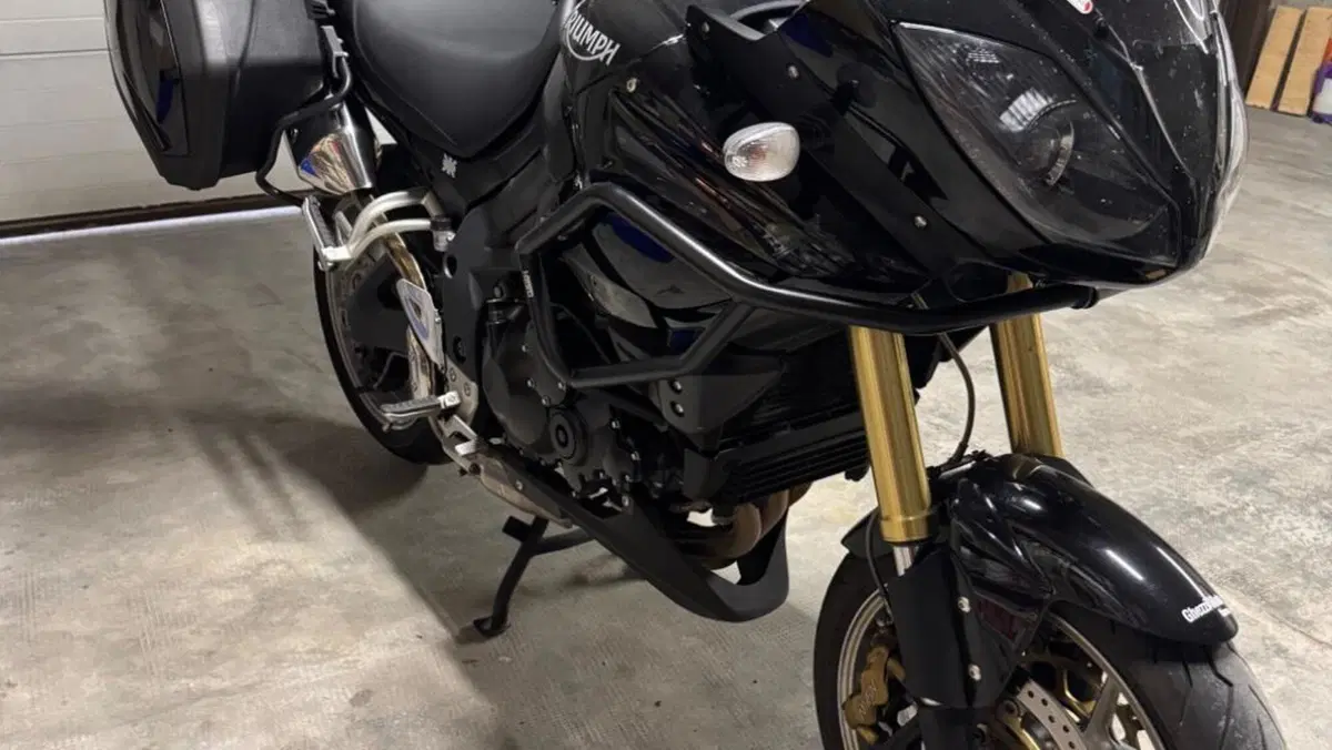 Triumph Tiger 1050 (2006 - 12)  (2)
