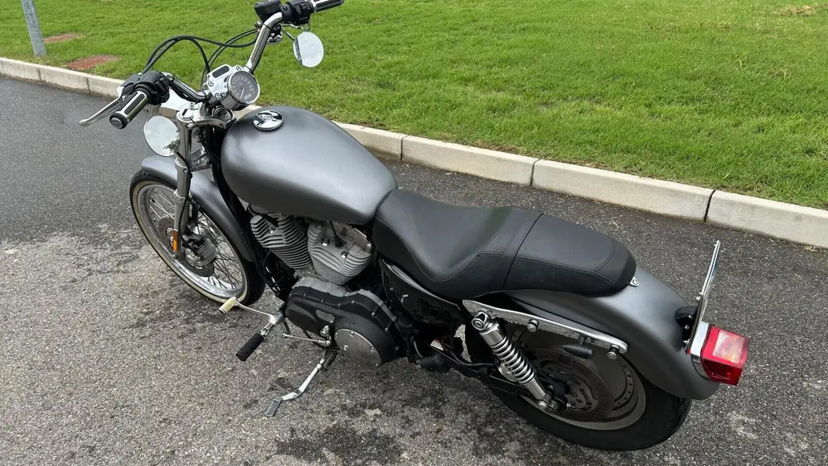 Harley-Davidson 1200 Custom (2007 - 13) - XL 1200C  (3)