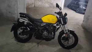 Voge Trofeo 350AC (2022 - 26)  (2)