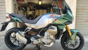Moto Guzzi V100 Mandello S (2025 - 26) 