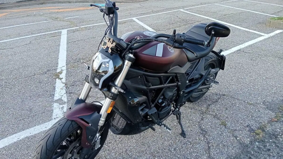 Benelli 502 C (2021 - 25)  (3)