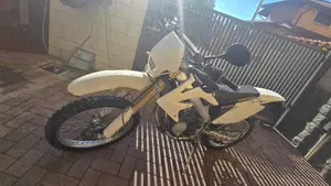 HM CRE 50 Six Racing (2010 - 12)  (2)