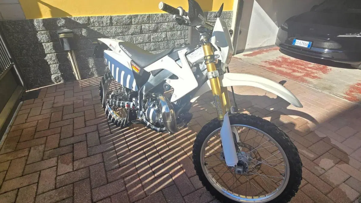 HM CRE 50 Six Racing (2010 - 12)  (3)