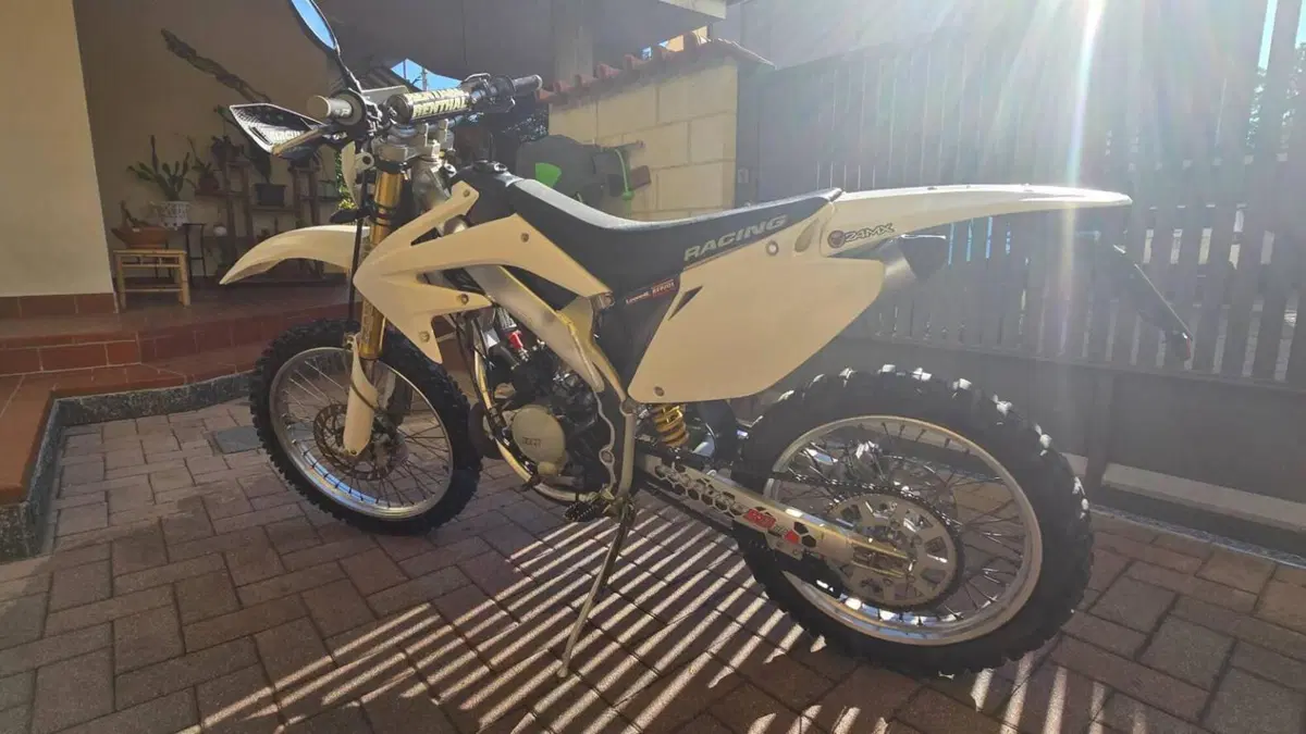 HM CRE 50 Six Racing (2010 - 12)  (5)