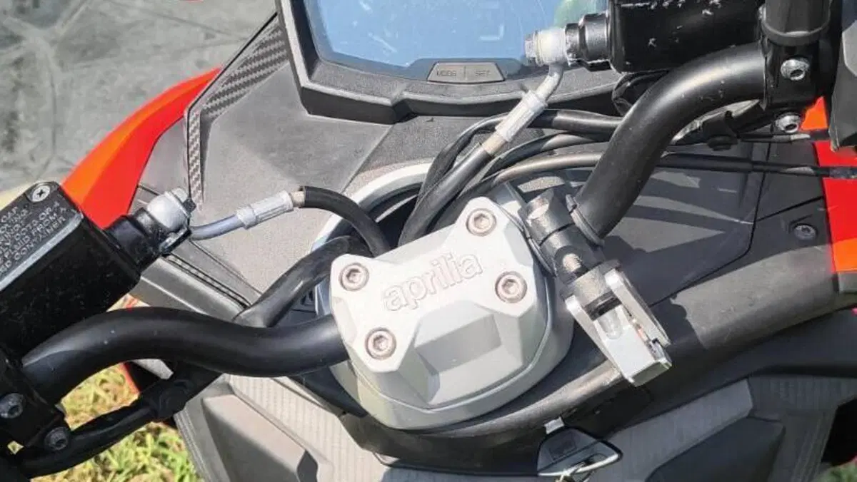 Aprilia SR GT 200 Sport (2022 - 24)  (2)