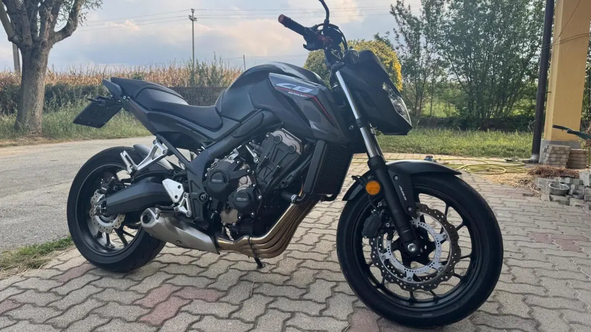 Honda CB 650 F (2017 - 18) 