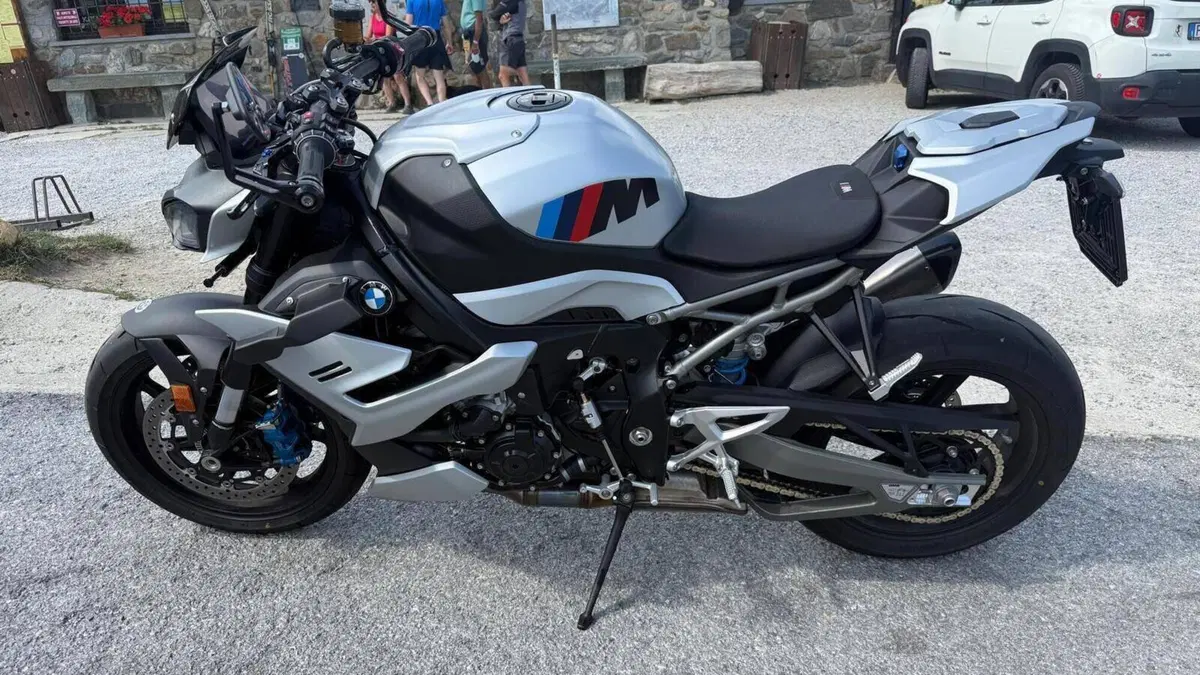Bmw M 1000 R (2025 - 27) 