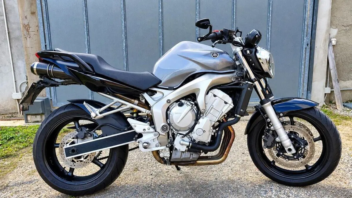 Yamaha FZ6 (2004 - 07) 