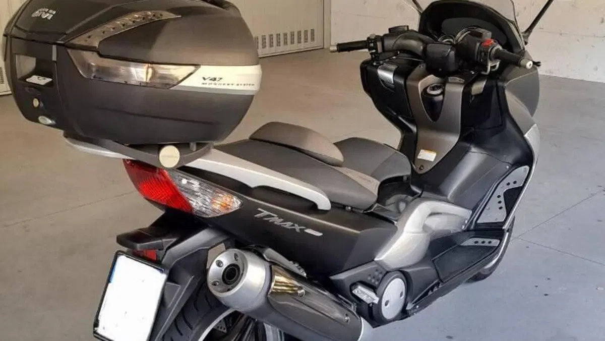 Yamaha T-Max 500 Tech Max (2011 - 13)  (3)