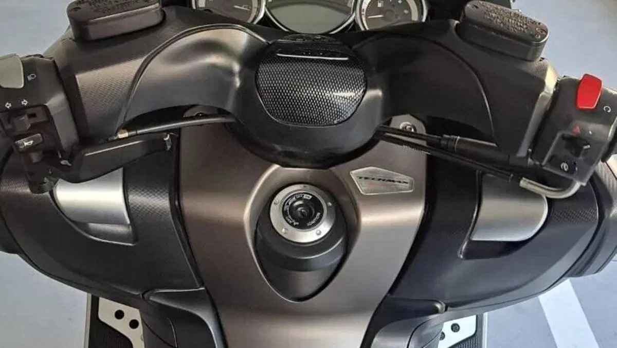 Yamaha T-Max 500 Tech Max (2011 - 13)  (7)