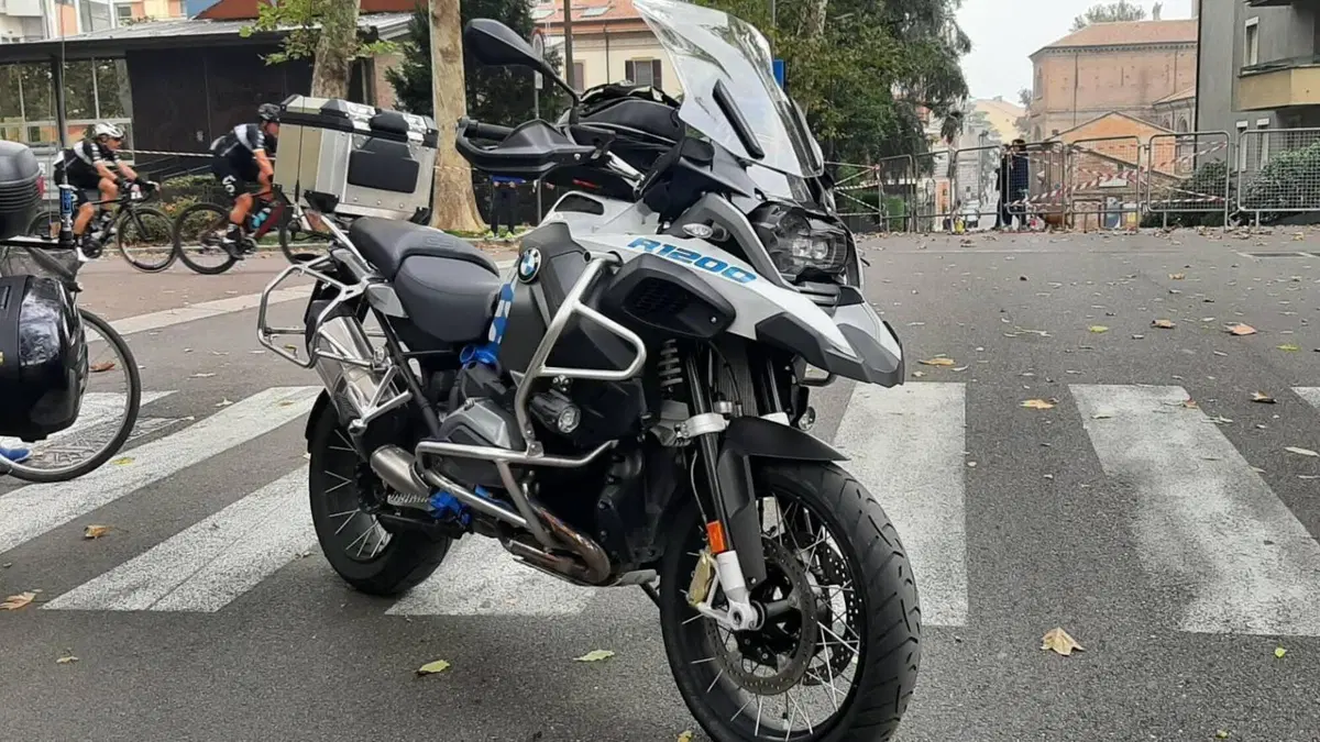 Bmw R 1200 GS Adventure (2017 - 18)  (2)
