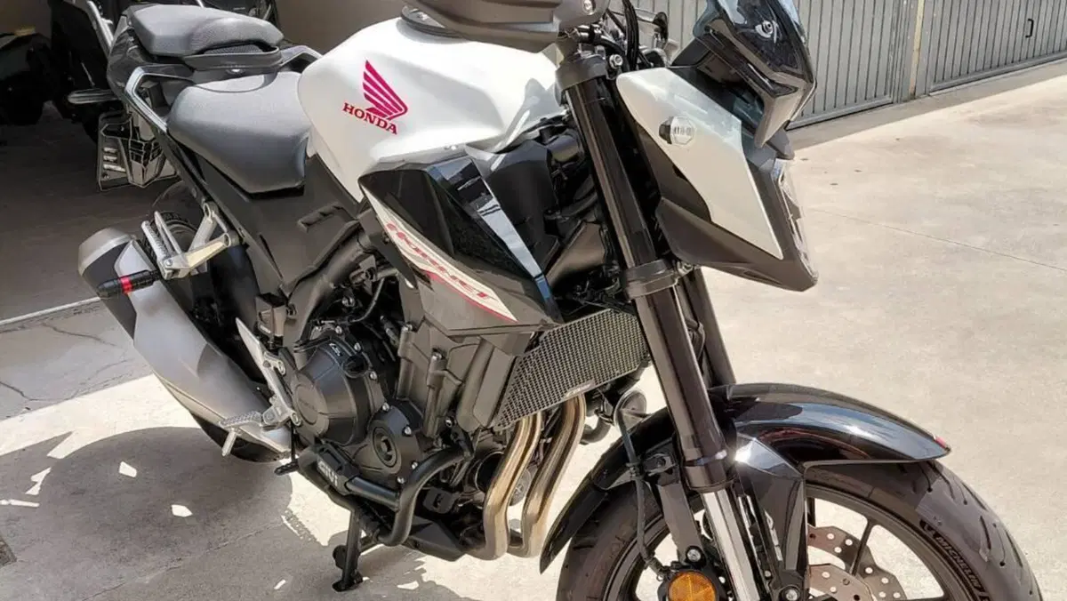 Honda CB 500 Hornet (2024 - 25)  (3)