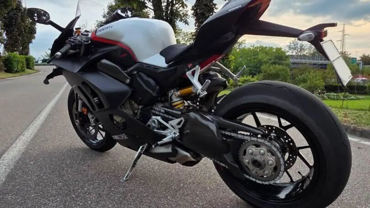 Ducati Panigale V4 1100 (2018 - 19)  (8)