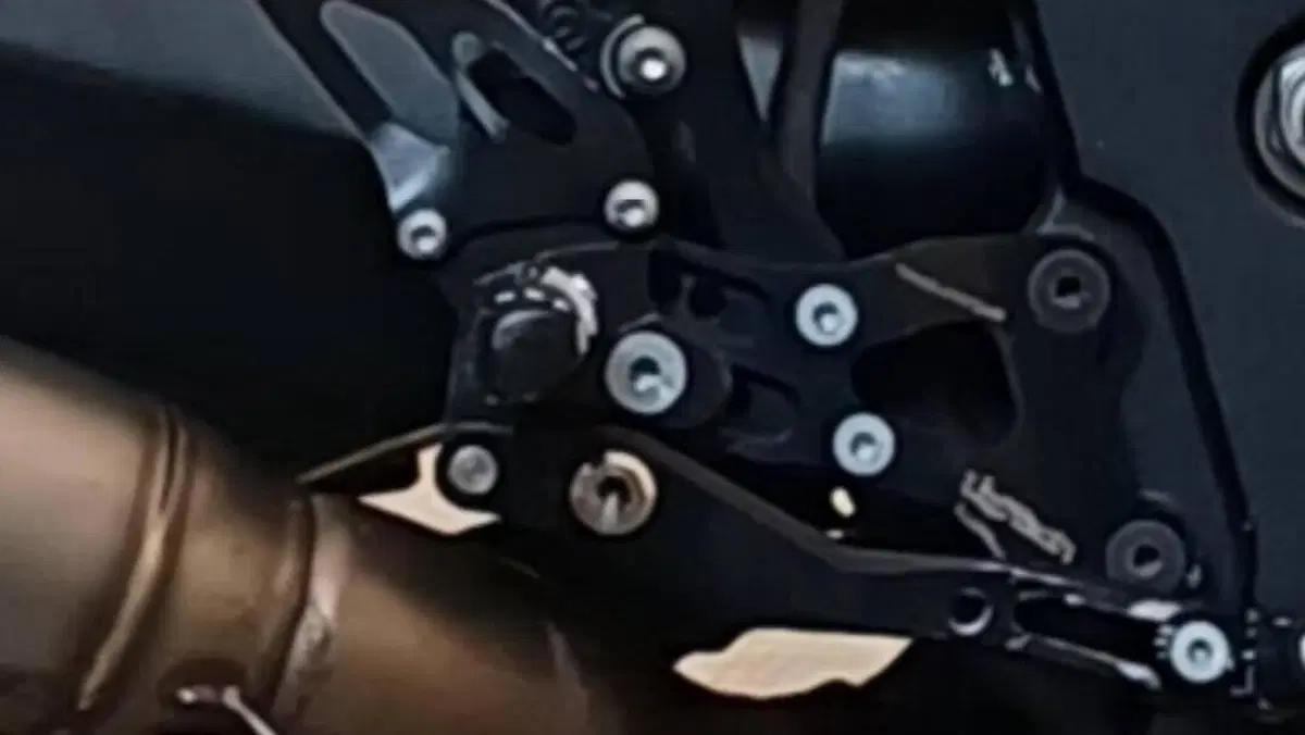 Yamaha FZ1 (2006 - 16)  (8)