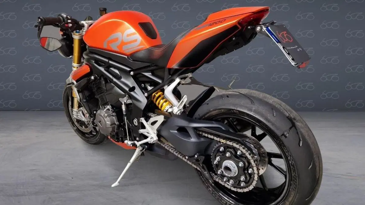 Triumph Speed Triple 1200 RS (2021 - 24)  (5)