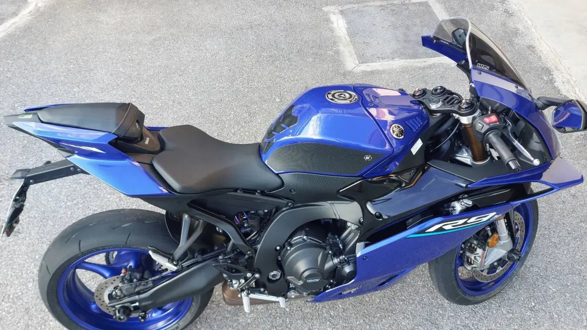 Yamaha YZF R9 (2025 - 26)  (6)