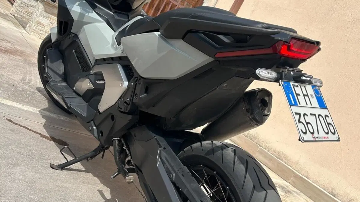 Honda X-ADV 750 DCT (2021 - 24)  (11)