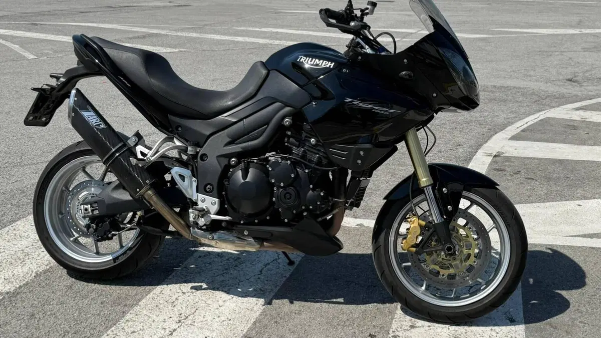 Triumph Tiger 1050 ABS (2006 - 12)  (2)