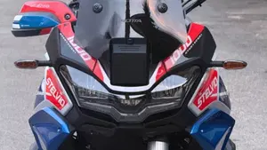 Moto Guzzi Stelvio Duecento Tributo (2025 - 26)  (2)