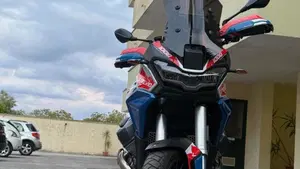 Moto Guzzi Stelvio Duecento Tributo (2025 - 26)  (4)