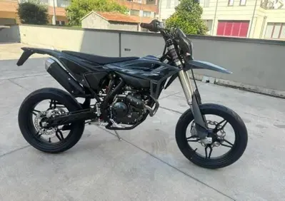 Betamotor RR 125 4T Motard T - X Special Edition (2025 - 26) - Annuncio 10112040