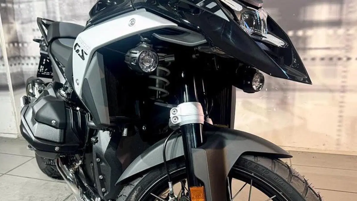 Bmw R 1300 GS Triple Black (2023 - 26)  (8)