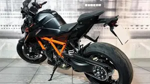 KTM 1390 Super Duke R (2024 - 26)  (2)
