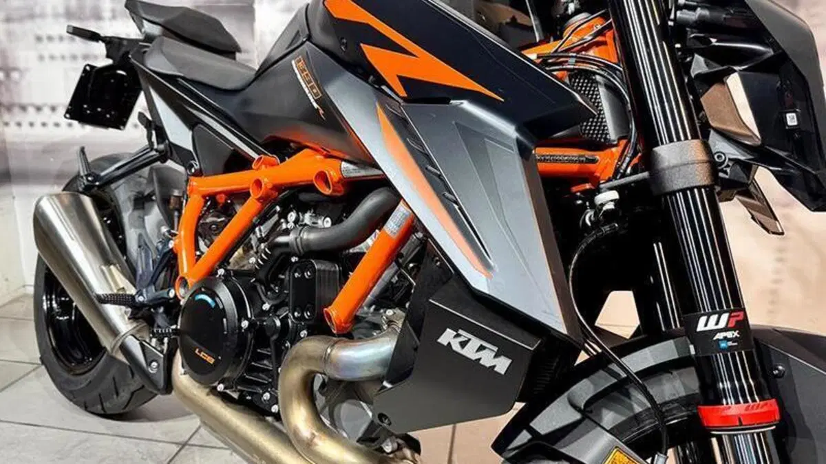 KTM 1390 Super Duke R (2024 - 26)  (7)