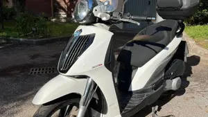 Piaggio Carnaby Cruiser 300 (2008 - 13)  (2)