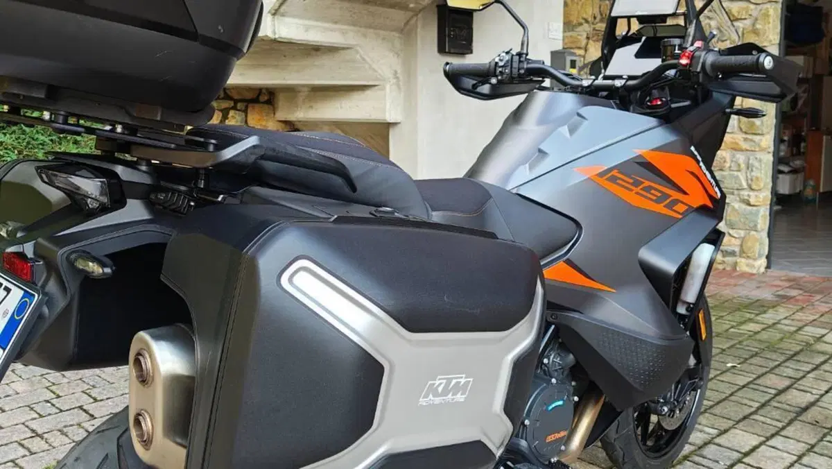 KTM 1290 Super Adventure S (2021 - 25)  (2)