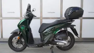 Honda SH 150i Vetro (2024 - 25)  (3)