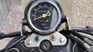 Suzuki TU 250 X (1997 - 03)  (3)