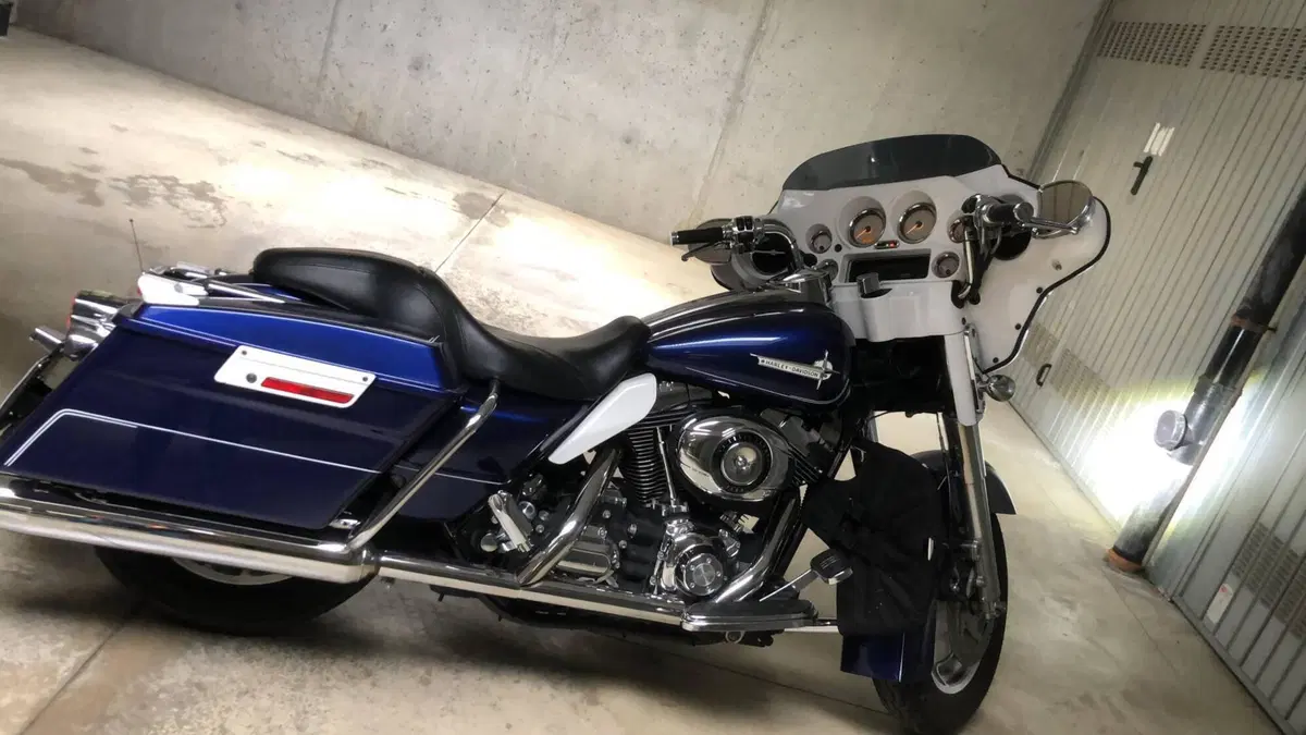 Harley-Davidson 1584 Street Glide (2007) - FLHX  (4)