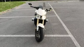 Triumph Street Triple (2007 - 12) usata