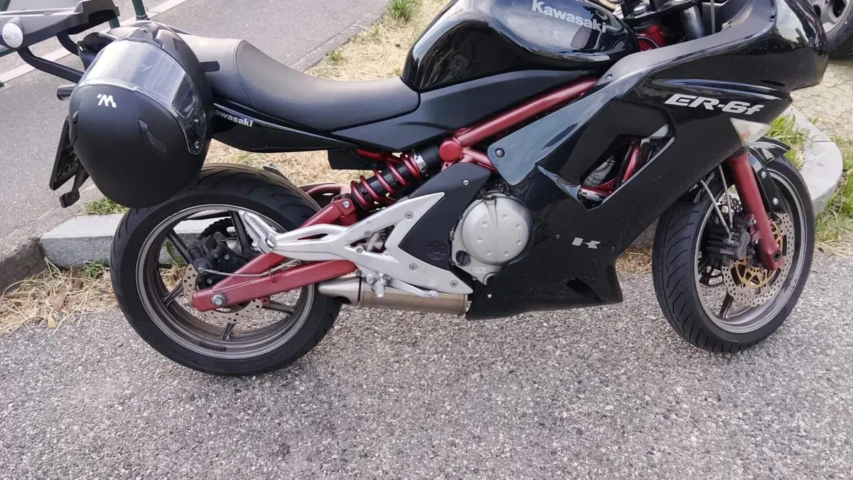 Kawasaki ER-6F (2006 - 08)  (3)