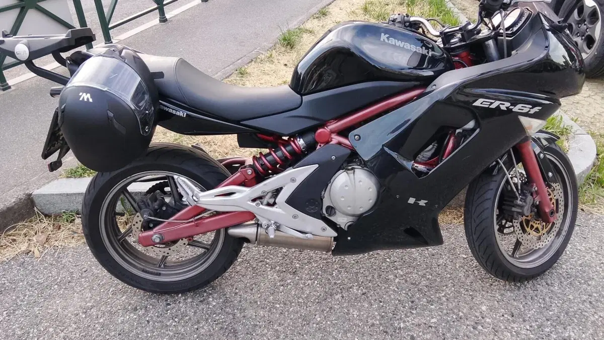 Kawasaki ER-6F (2006 - 08)  (4)
