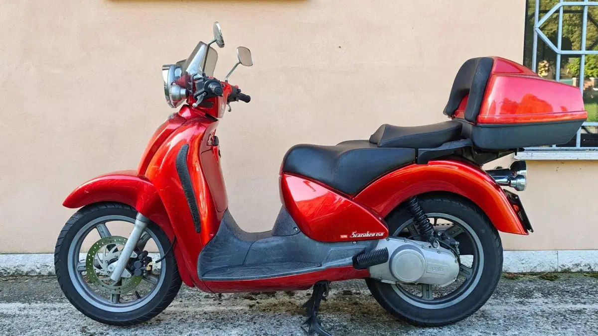 Aprilia Scarabeo 150 (1999 - 00) 