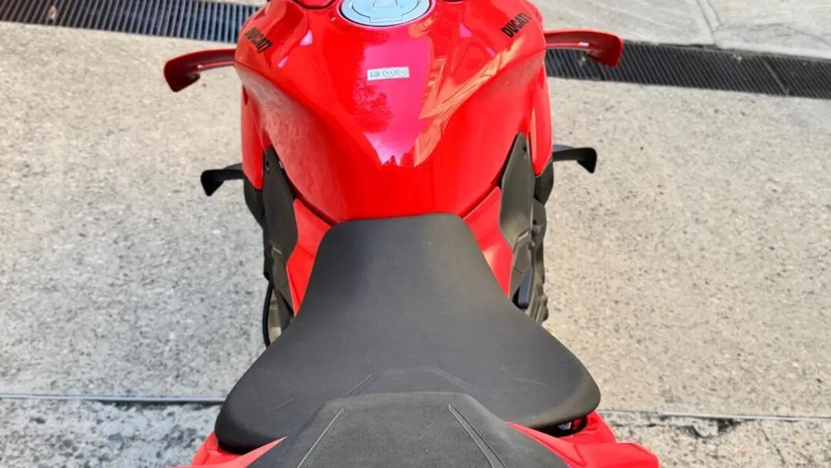 Ducati Streetfighter V4 S (2025 - 26)  (2)