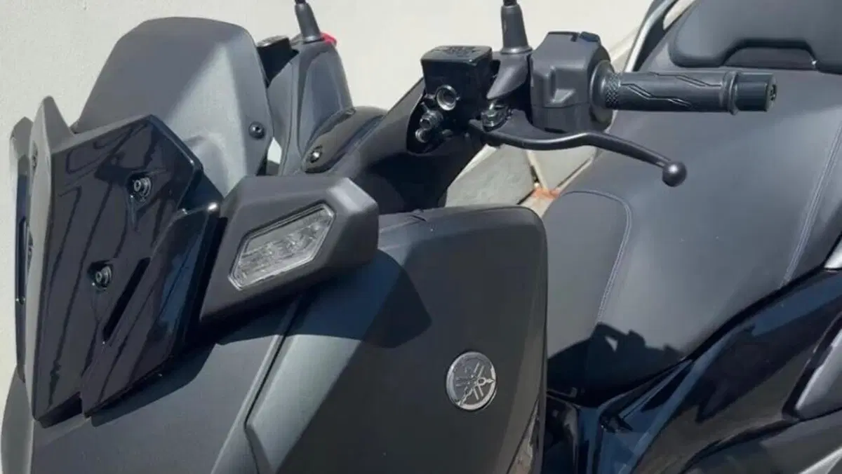 Yamaha X-Max 125 (2025 - 26)  (4)