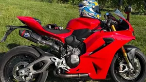 Ducati Panigale V2 S (2025 - 26)  (3)