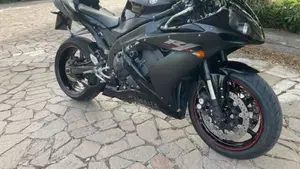 Yamaha YZF R1 (2006 - 07)  (2)