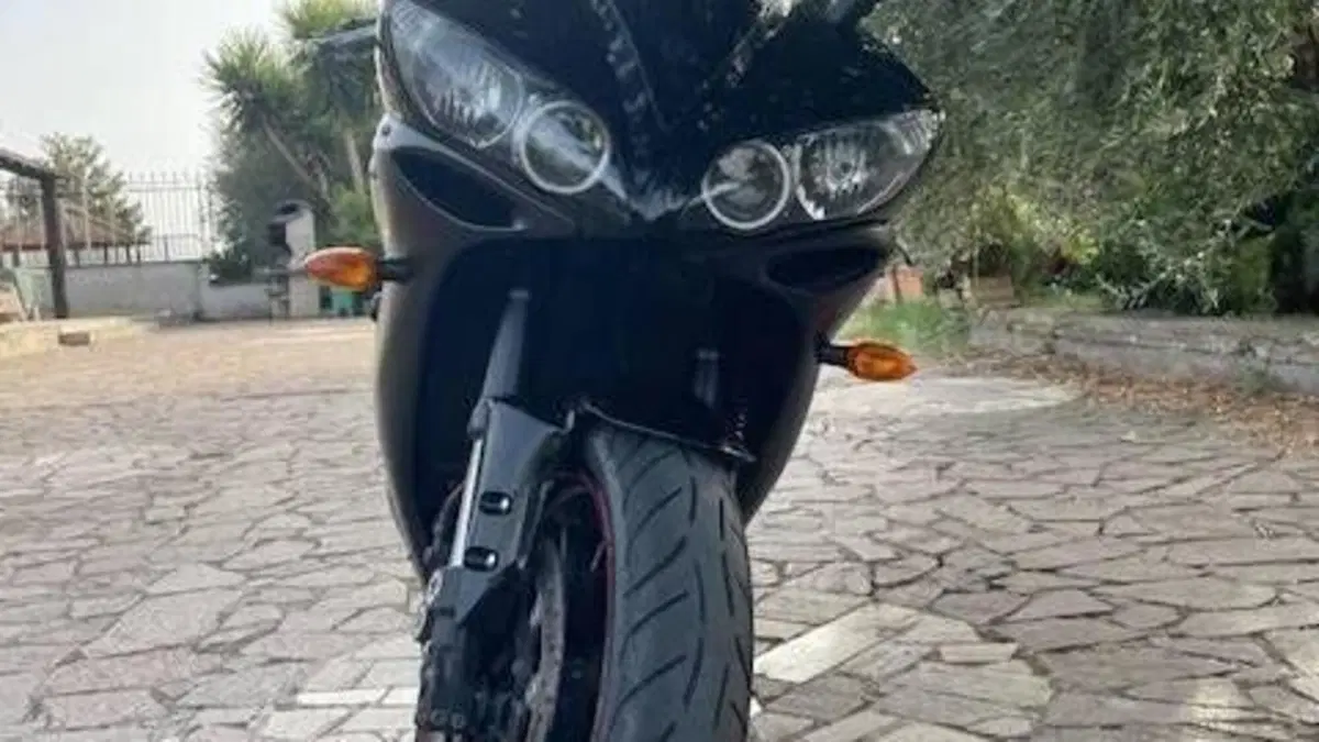 Yamaha YZF R1 (2006 - 07)  (5)