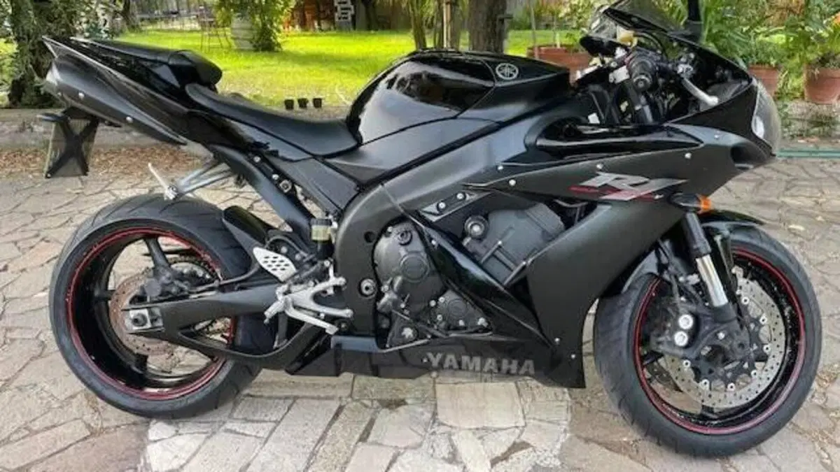 Yamaha YZF R1 (2006 - 07)  (6)